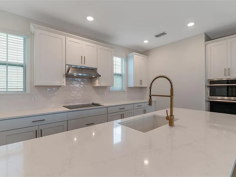 6442 Rover Way — Photo 8