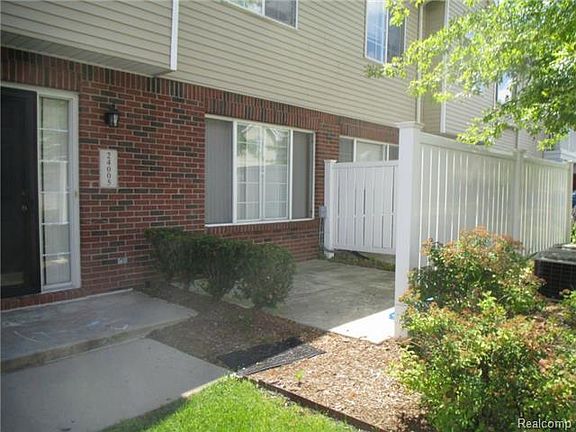 3rd image of 24005 Fairlane Blvd #140