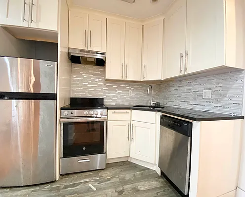 Rented by Corcoran | media 48