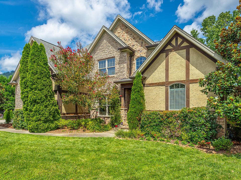 1st image of 575 Blue Canyon Ln