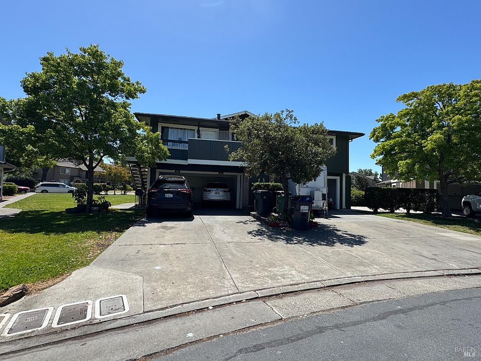1st image of 431 Bahia Way