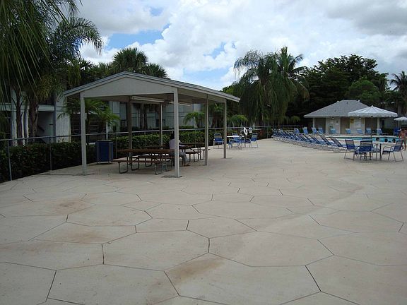 5th image of 9723 Hammocks Blvd APT 105G