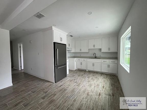 4th image of 417 Champion Rd #A & B