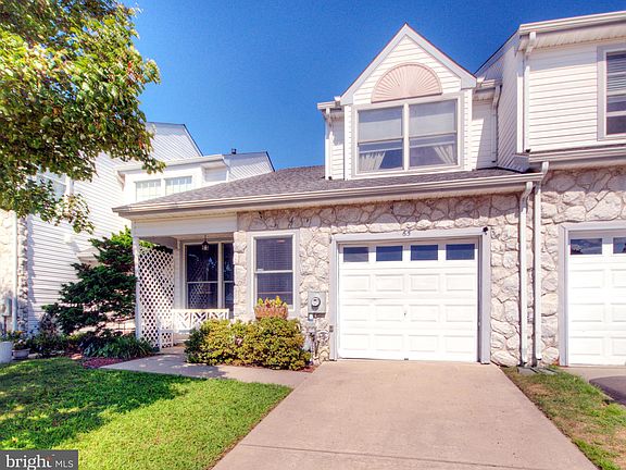 2nd image of 65 Shady Brooke Ln