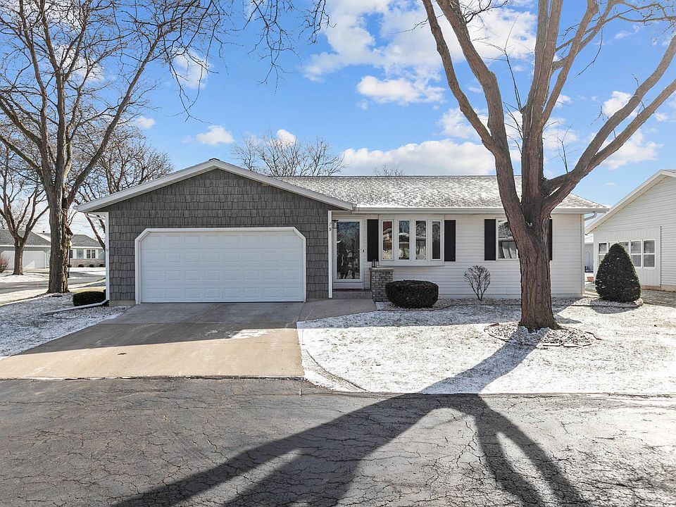 1st image of 18 Heritage Ln