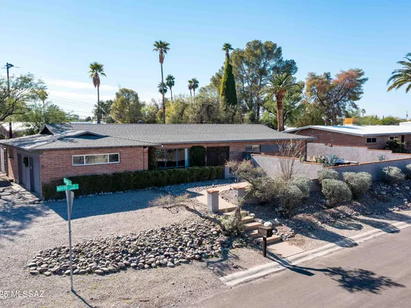 5984 E North St, Tucson, AZ 85712