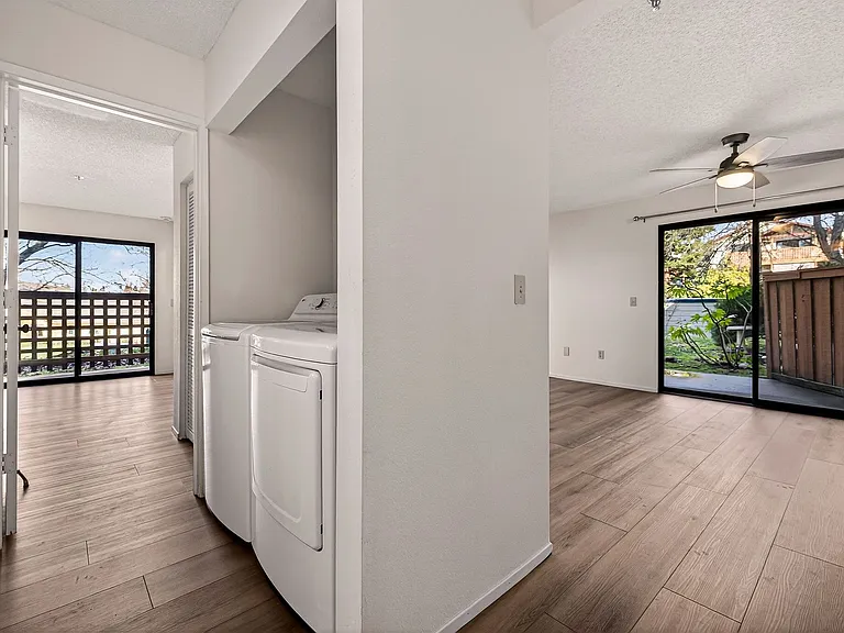 Sierra Sunrise Apartments, a 55+ Community — Photo 27
