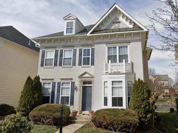 9487 Bankhead Dr, Manassas, VA 20110