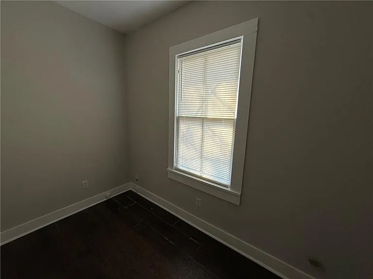 125 Garnett Ave — Photo 8