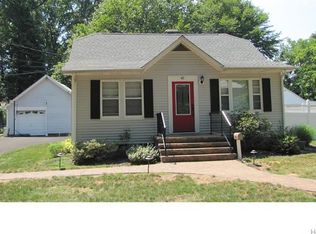 45 E Hall Ave, New City, NY 10956
