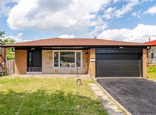 7493 Netherwood Rd, Mississauga, ON L4T 2N7