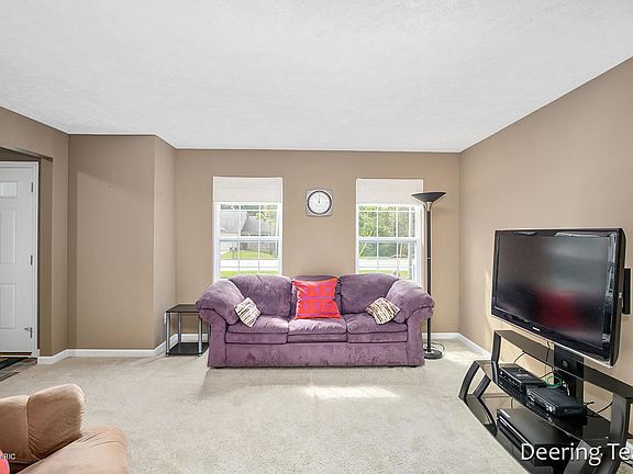 5th image of 1075 60th St SE