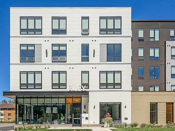 2nd image of 600 W 64th St #313