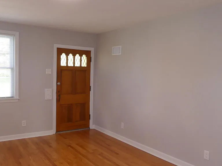 2135 Sublette Ave — Photo 6
