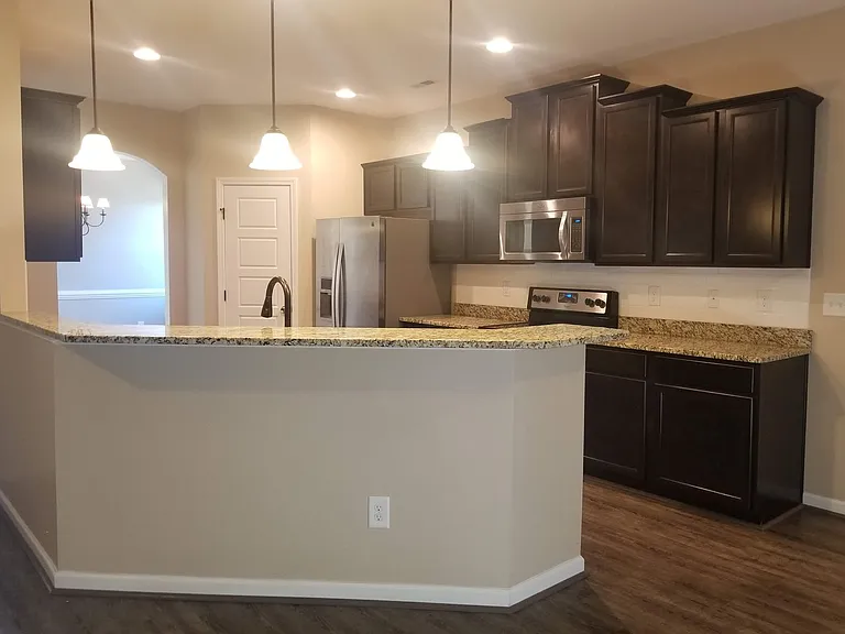 411 Cyrus Thompson Dr — Photo 16