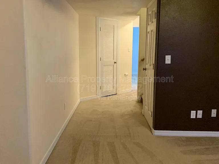 212 Oxbow Dr — Photo 29