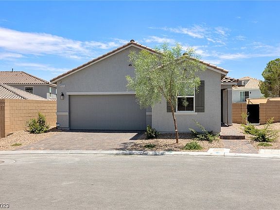 3rd image of 8323 Lagunilla Ave
