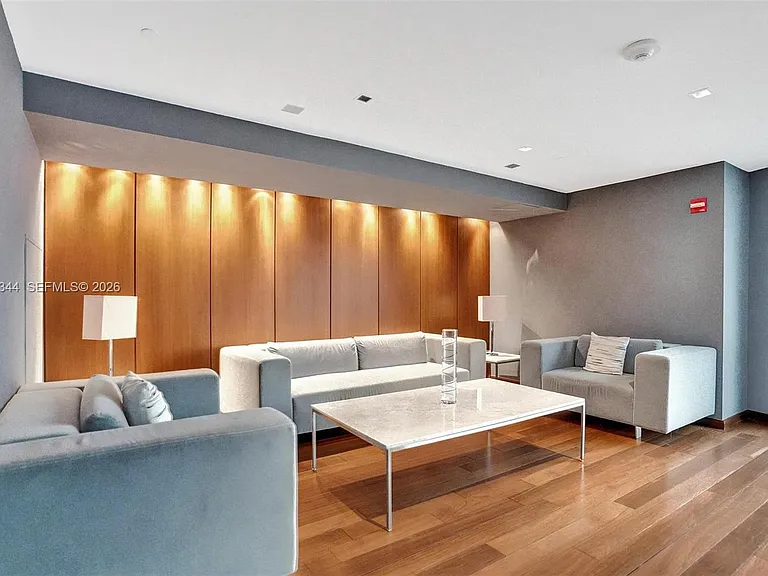 325 Biscayne Blvd #2519 — Photo 42