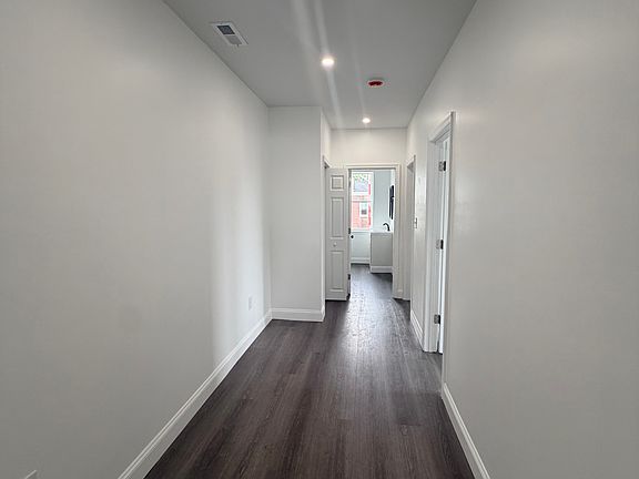 3rd image of 4124 Decatur St #2