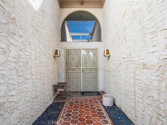 5th image of 20 Lincoln Pl