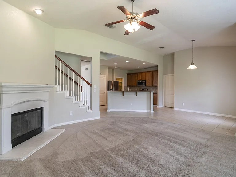 18601 Derby Hill Ln — Photo 10