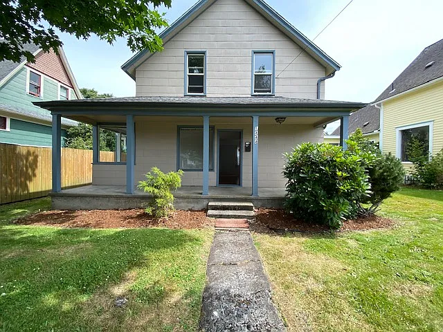 1444 Humboldt St — Photo 1
