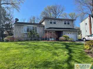 16 Livingston Ave, Edison, NJ 08820