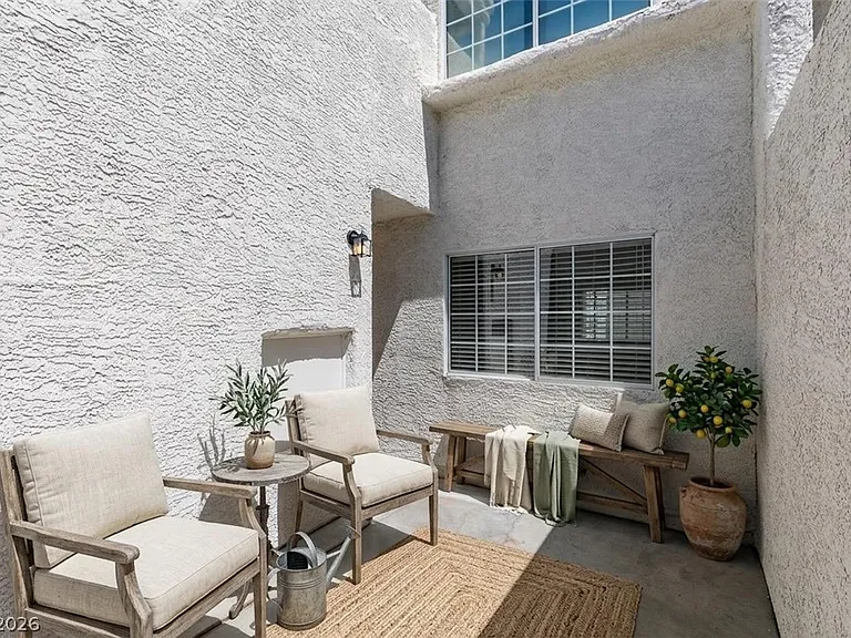 1800 Edmond St #124 — Photo 64