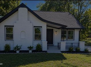 1112 E Chester St, Jackson, TN 38301