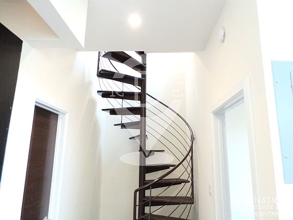 5th image of 186 Green St #4