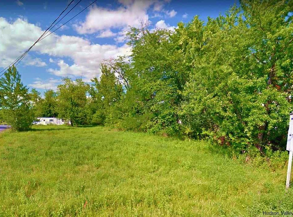 2nd image of 10 4th St