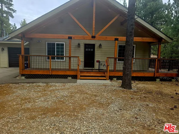 2049 Mahogany Ln, Big Bear City, CA 92314