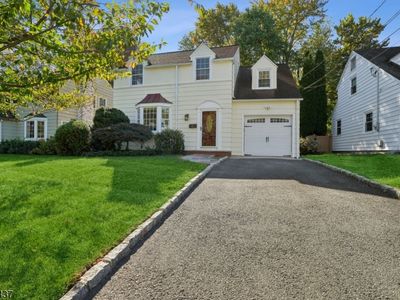 12 Meadowbrook Rd, Short Hills, NJ, 07078