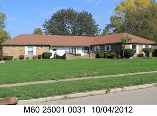 6000 Freeport Dr, Englewood, OH 45415