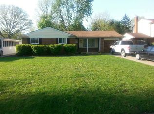 8767 Lozen Dr, Sterling Heights, MI 48313