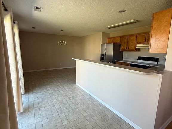 5th image of 2409 Tamjo Dr