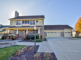 845 E Orchard Ct, Oak Creek, WI 53154