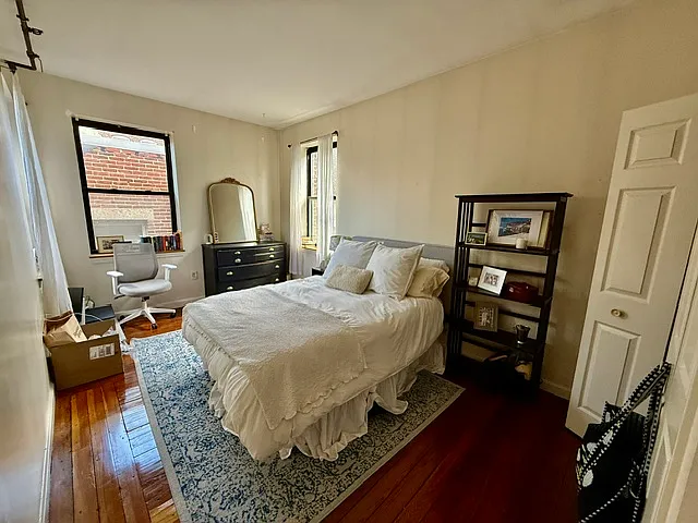 492 Commercial St #4 — Photo 12