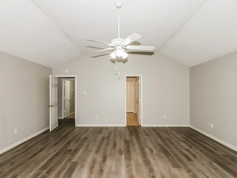 6803 Hedgewick Dr — Photo 10