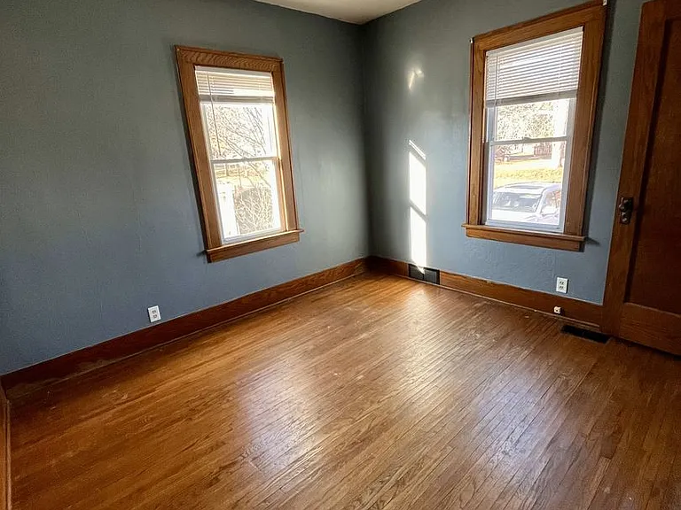1603 Main St — Photo 8