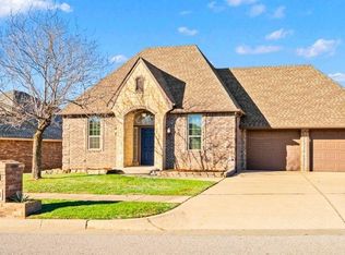 12401 SW 7th St, Yukon, OK 73099