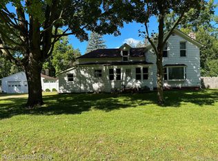 175 N Hospital Rd, Waterford, MI 48327