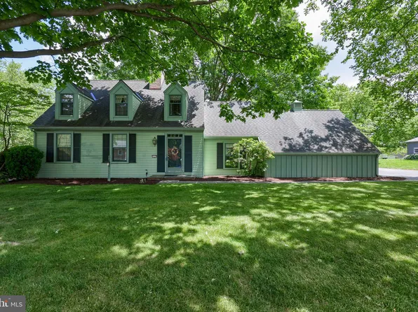 1113 Mill Mar Rd, Lancaster, PA 17601