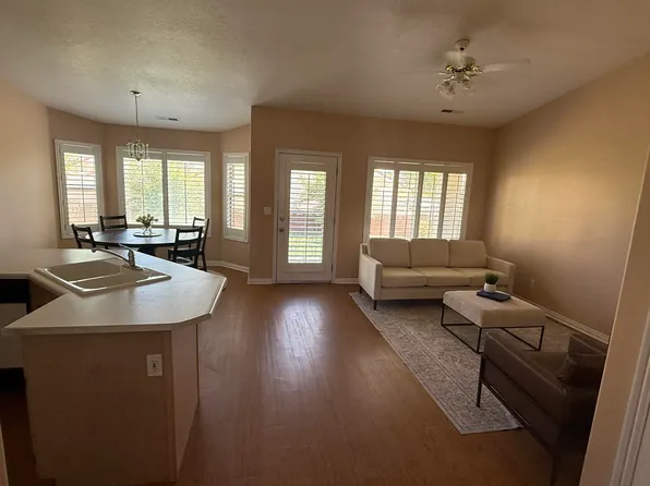 64 N 2000 E, Saint George, UT 84790