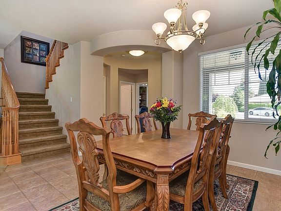 5th image of 2121 Dorrington Dr