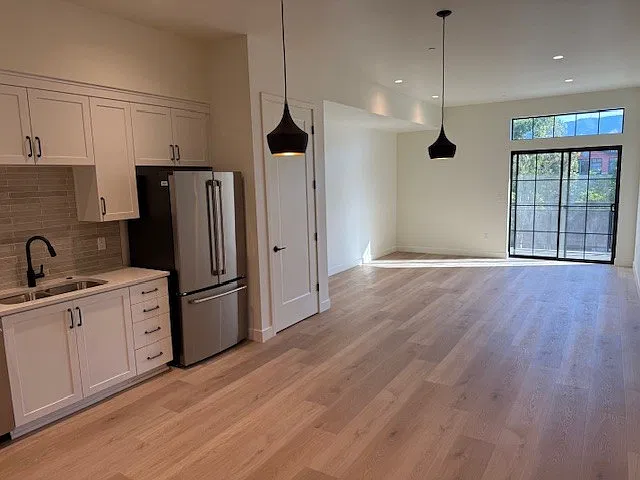 1 bed, 1100 sqft, $2,950 — Photo 2