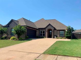 6151 Remington Dr, Bryant, AR 72022