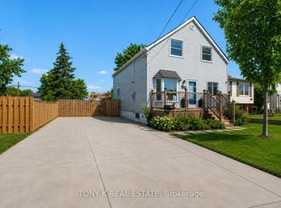 420 Waverly St, Hamilton, ON L8H6R4
