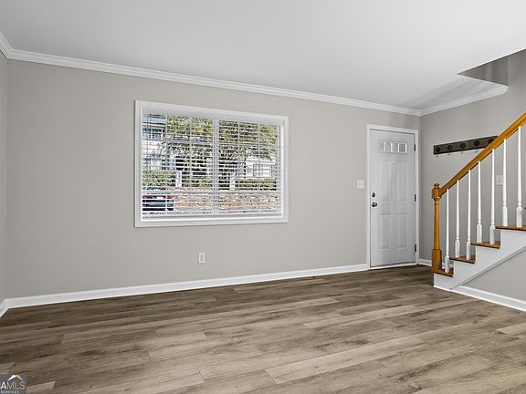 5th image of 6940 Roswell Rd Unit 13F