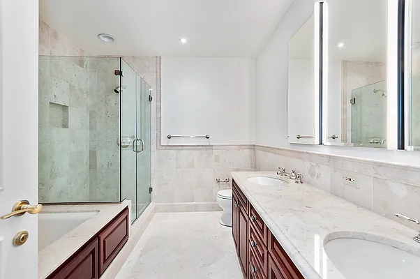 Rented by Douglas Elliman | media 16